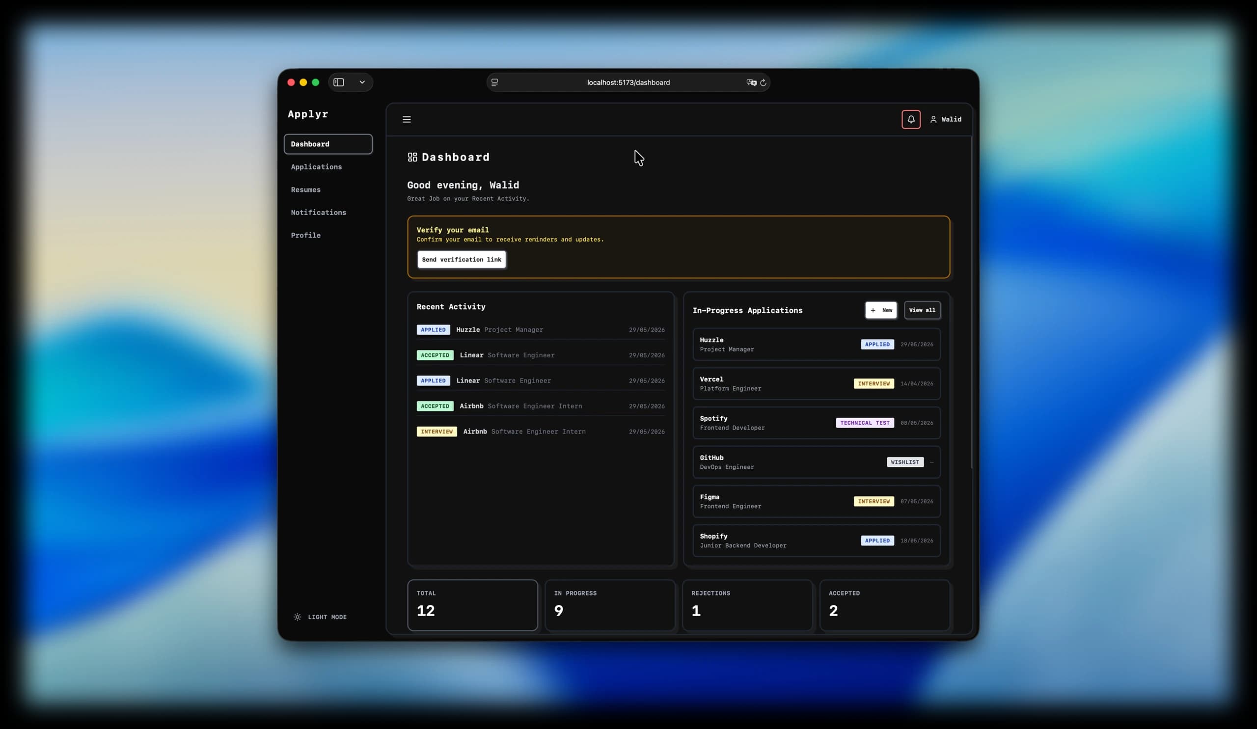 Applyr dashboard in dark mode